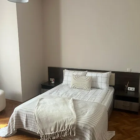 Dunav 11 *